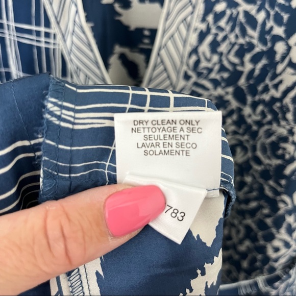 BCBGMaxAzria - Picture 5 of 7